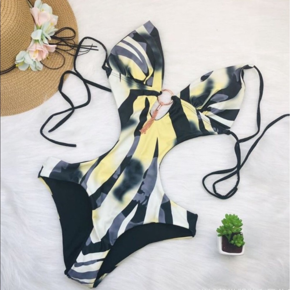NEW! (L, XL) Monokini Swimsuit (Yellow Leopard) - Picture 4 of 8